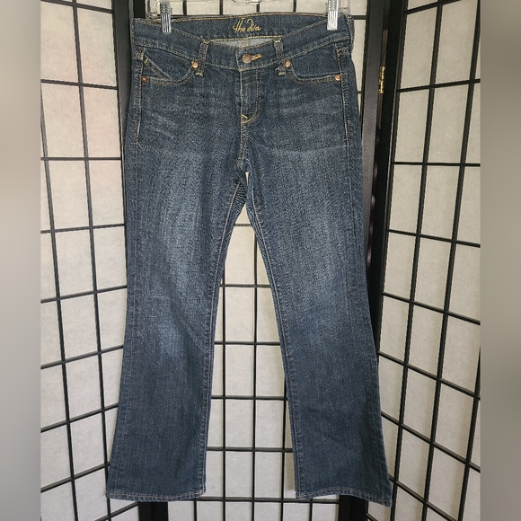 LAST CHANCEOld Navy The Diva Bootcut Jeans - Picture 7 of 7